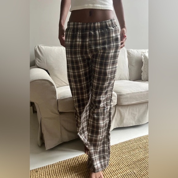 NWT | Brandy Melville | Catherine Flannel Pants | Sz S/M - Picture 1 of 5